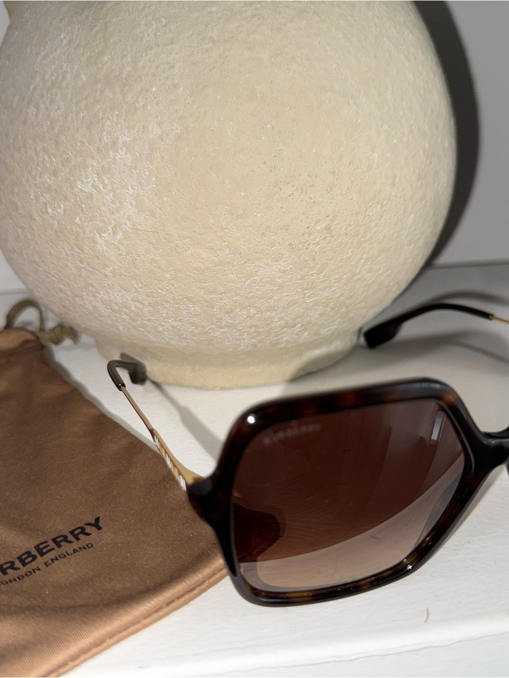 Burberry Large Tortoiseshell Brown Gradient Square Sunglasses - Picture 5 of 6